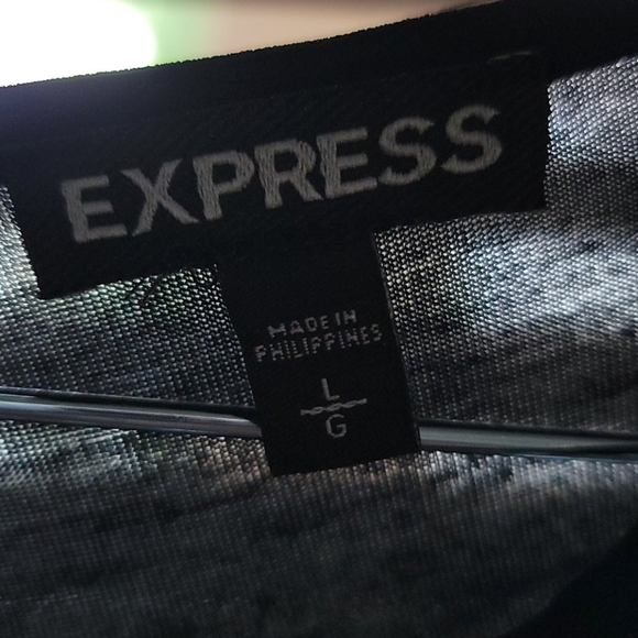 Express Black Lace cut out sleeveless top - Picture 5 of 11